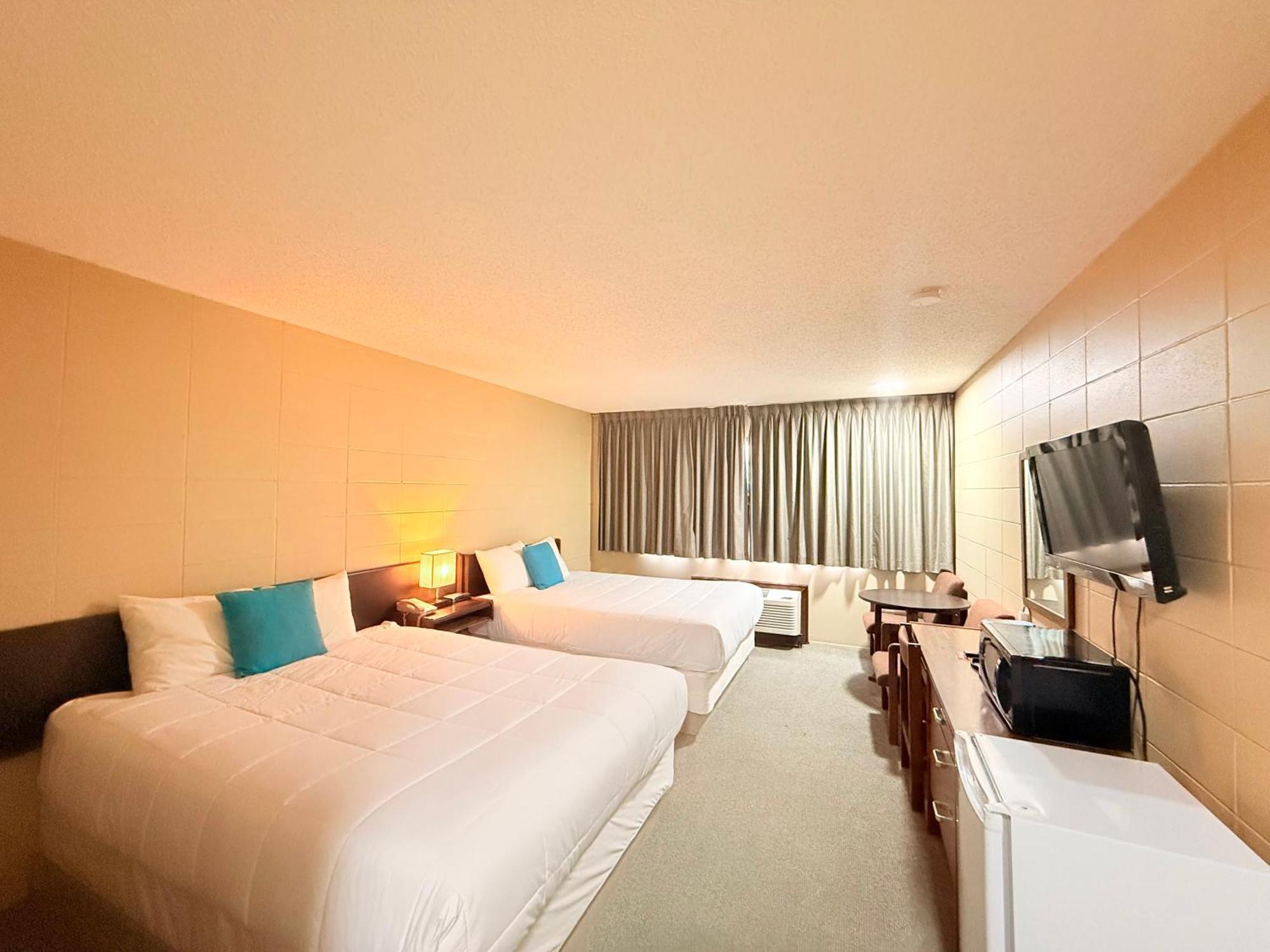 Capri Motor Inn Smithers Zewnętrze zdjęcie